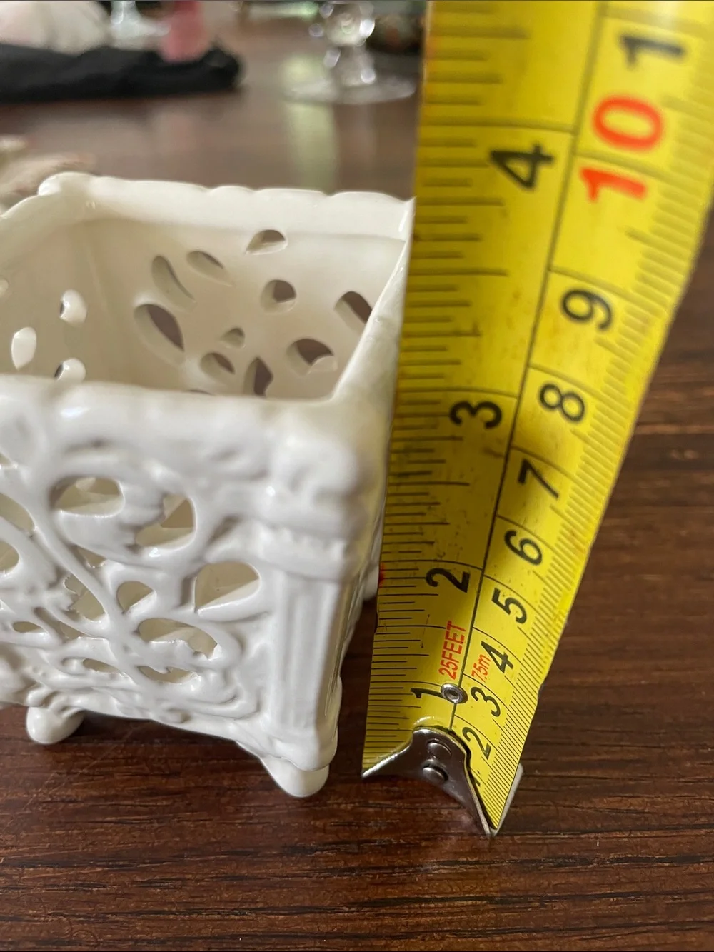 Set of 3 White Ceramic Lattice Footed Tea Light Holders